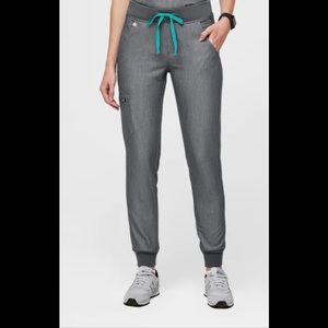 COPY - Size medium scrub jogger pants
